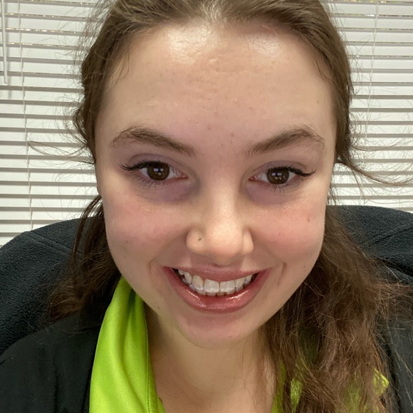 Hi I’m Samantha! - Picture 2 of 5